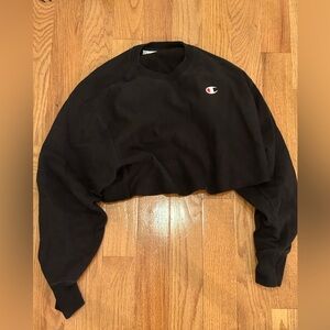 Cropped Crew Neck